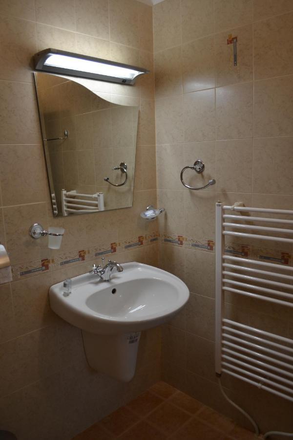 Hotel Perla Gorna Orjahovica Esterno foto